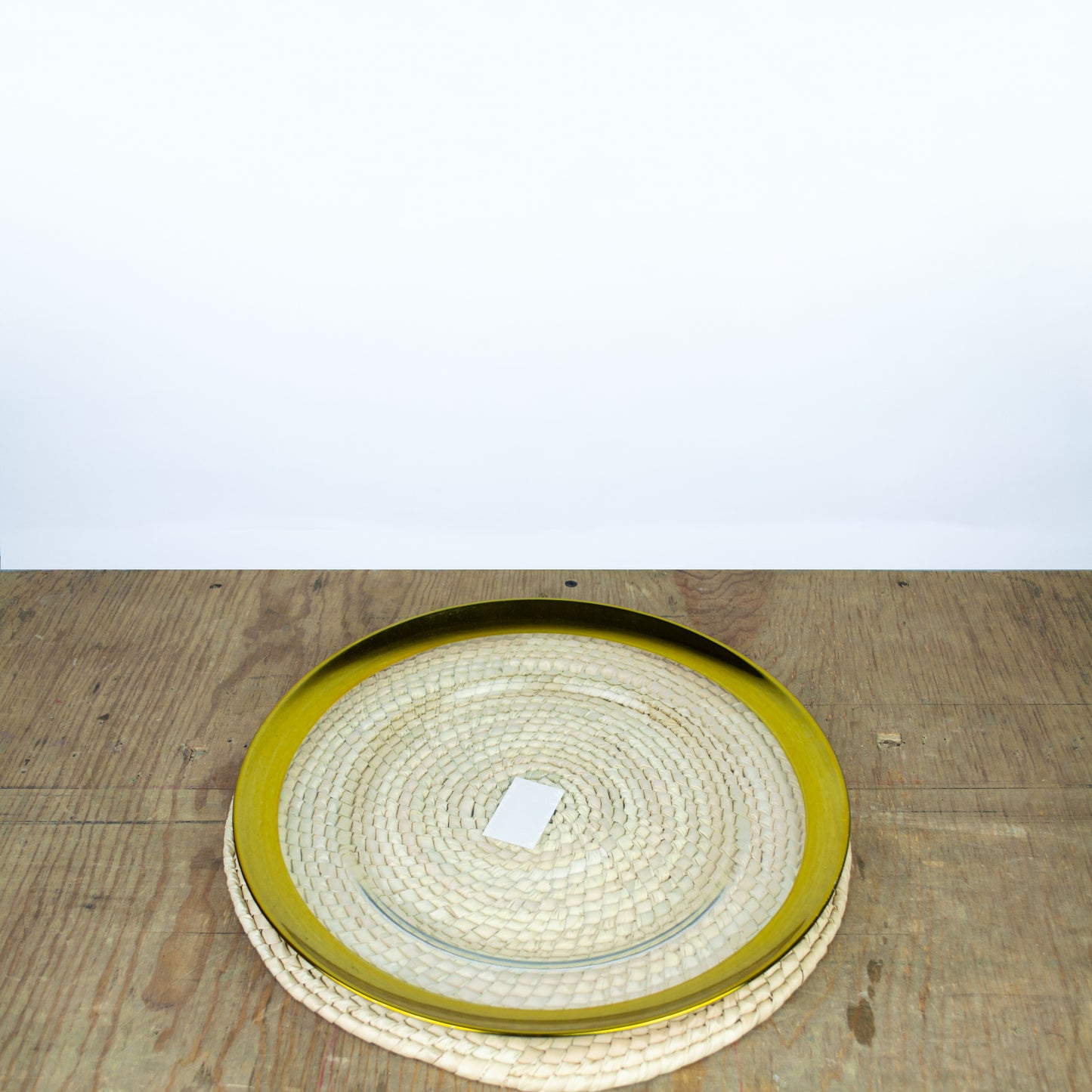 Plato Cristal Borde Plata Oro